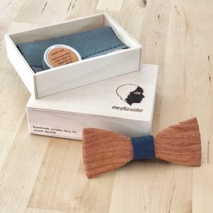 Wooden bow tie. Accessories